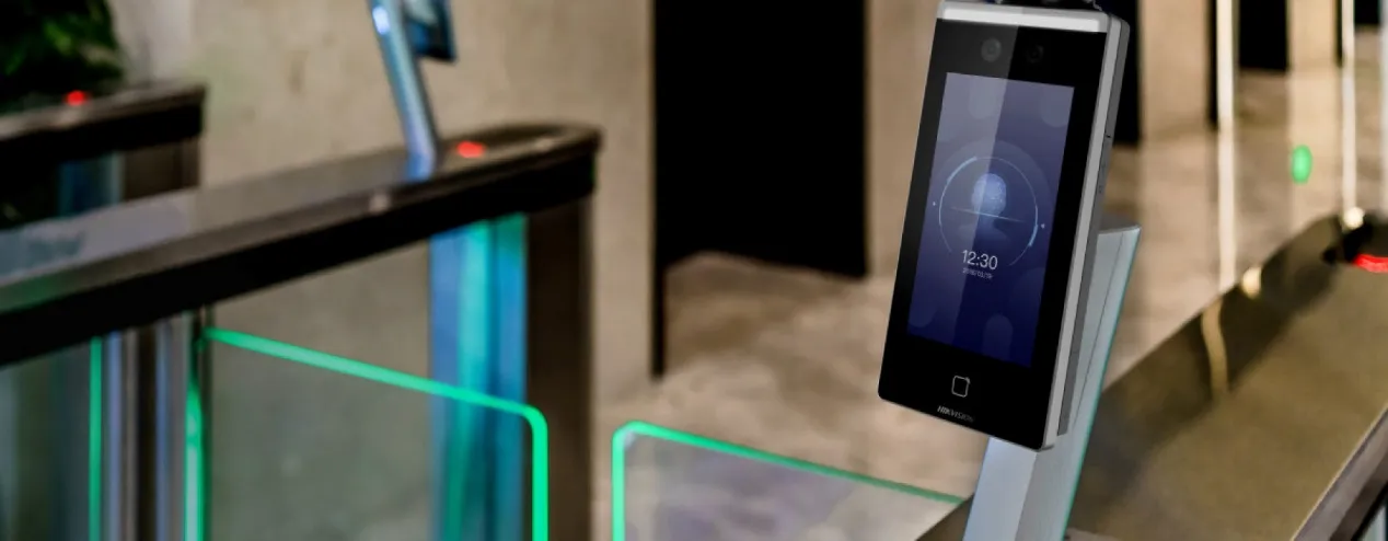 ​Kiểm soát truy cập nhận dạng khuôn mặt trong khuôn viên trường: Nói lời tạm biệt với ID bị mất, cho phép truy cập liền mạch