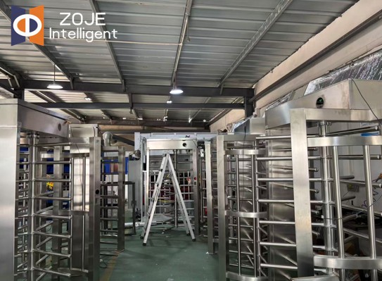 ZOJE đảm bảo chất lượng của mọi cửa quay có chiều cao tối đa trong quá trình sản xuất như thế nào?