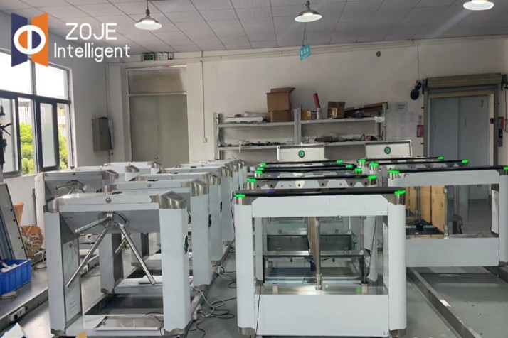 Cửa quay xoay ZOJE và Cửa quay ba chân đã sẵn sàng để thử nghiệm